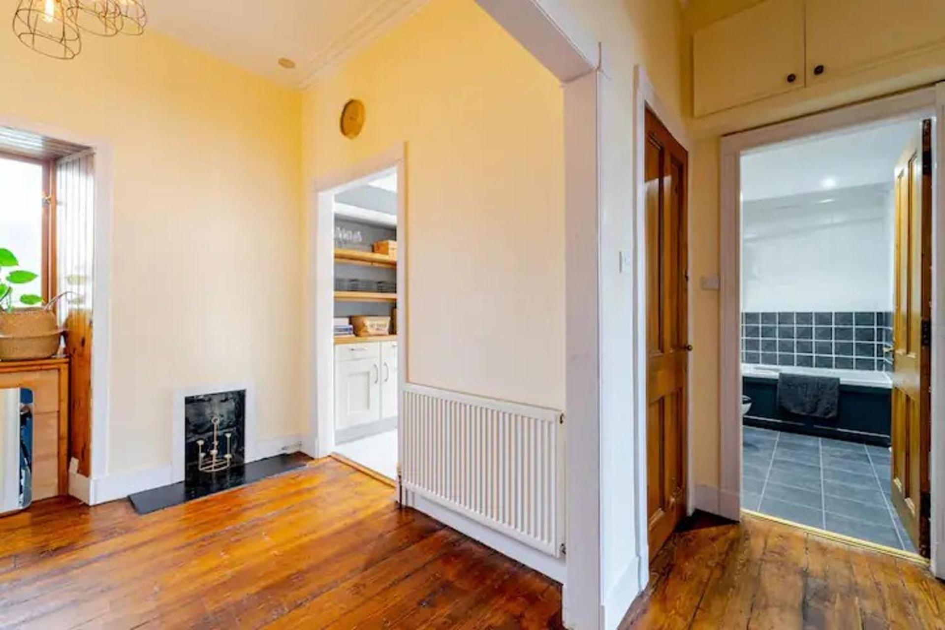 Apartment Spacious 1-bed Centre In *